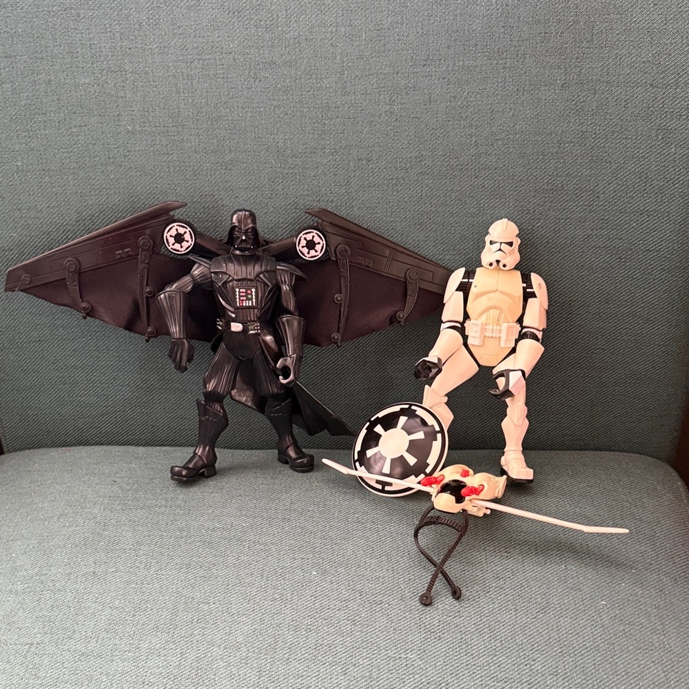 Star Wars Force Battlers Darth Vader and Clone Trooper Figures
